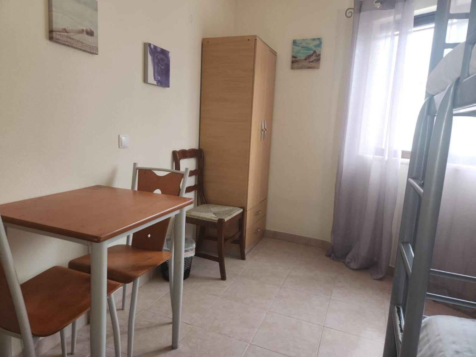 Hostel Sunny House Lagos Exterior foto