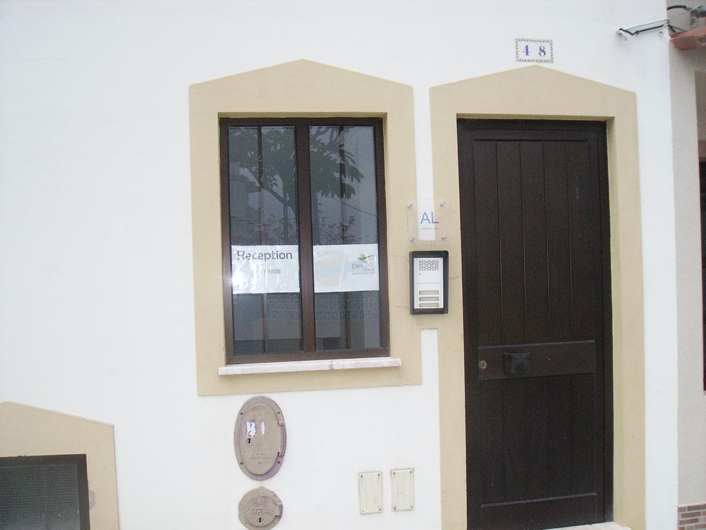 Hostel Sunny House Lagos Exterior foto