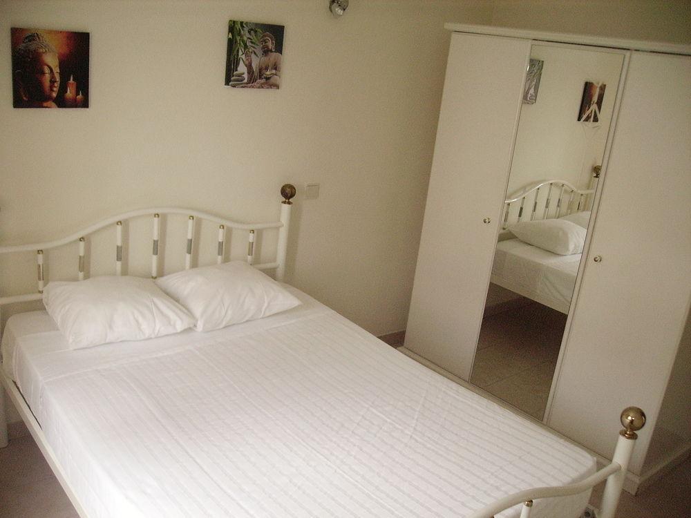 Hostel Sunny House Lagos Exterior foto